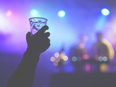 對酒當歌