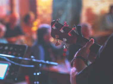 樂歌詠志獻天父