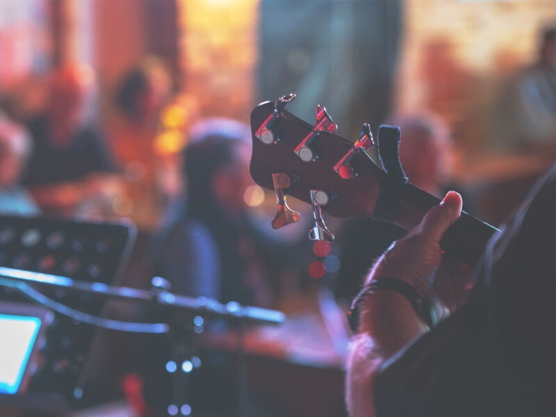 樂歌詠志獻天父