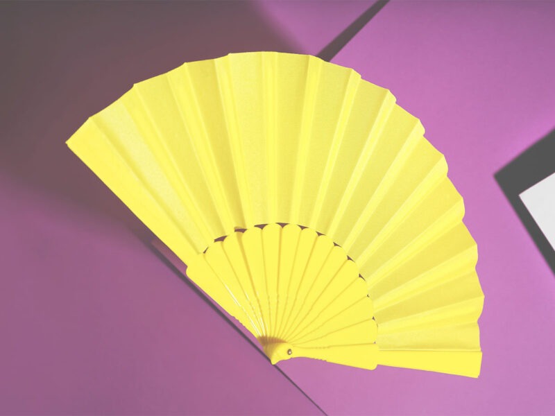 朋友情：一把紙扇，千載不變