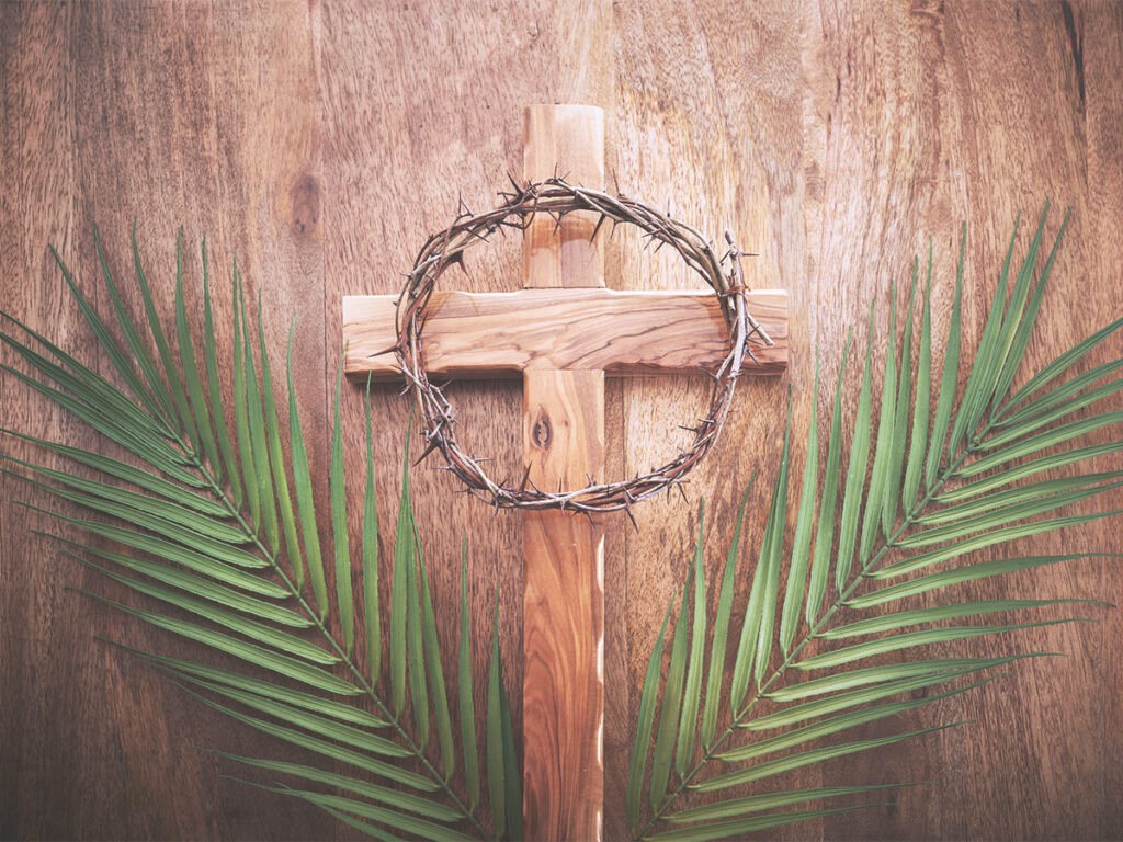 時至今日，世人對耶穌降生這樁歷史事實仍有很多疑問：如果祂真是要拯救世人的神，為什麼祂不以榮耀的天神姿態降臨，卻選擇做一個平凡的猶太師傅？